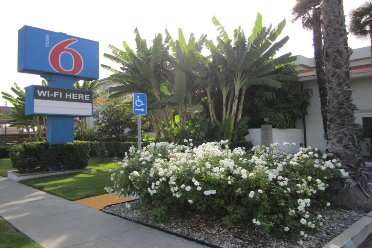 Motel 6-Anaheim, Ca 2*, Anaheim