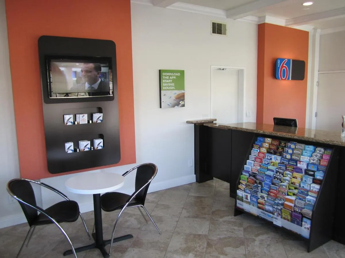 Motel 6-Anaheim, Ca 2*, Anaheim